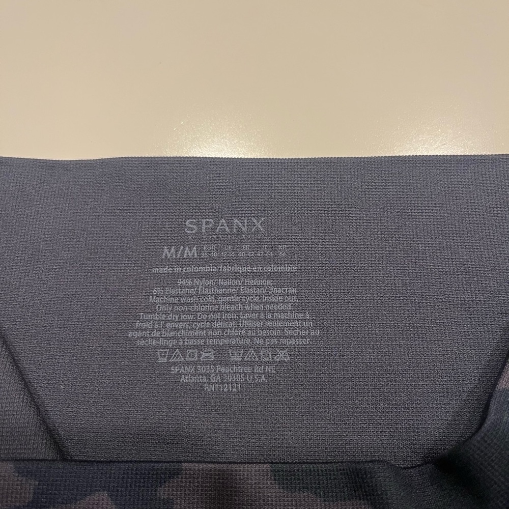 SPANX Camouflage Leggings - Picture 2 of 3